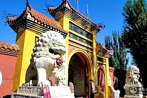 内蒙古巴彦淖尔市临河大光明寺