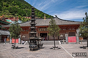 山西五台山白云寺