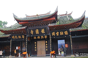 上海青浦区报国寺