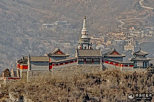 北京海淀区玉泉山妙高塔 -北京四座金刚宝座塔之一