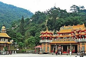 台湾嘉义县番路乡龙隐寺
