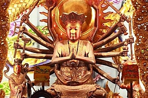 台湾新北市林口竹林山观音寺