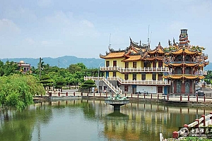 台湾高雄南海紫竹寺