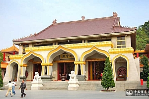 台湾高雄观音山大觉寺