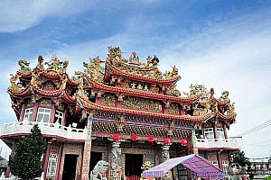 台湾高雄弥陀天南宫