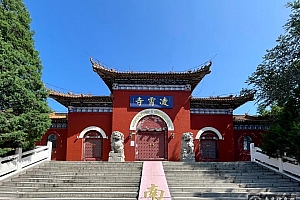 河北唐山凌霄寺