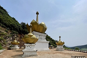 河北秦皇岛莲花古寺